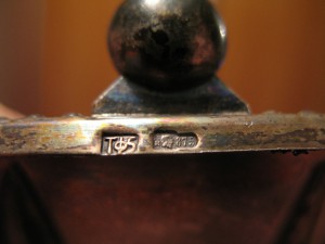 Конфетница или сахарница+щипчики?позолота.