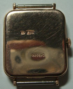 Полет, 17 камней, черный циферблат, 585
