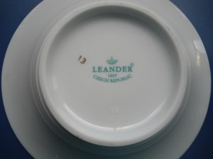 Чашка высокая с блюдцем 200мл, Лики святых,красная LEANDER