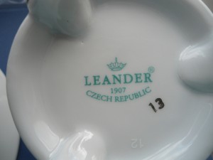 Чашка высокая с блюдцем 200мл, Лики святых,красная LEANDER