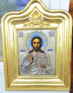 Икона Господь Вседержитель, киот, оклад серебро, эмали.