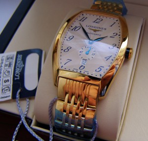 LONGINES золото 750, на зол. браслете.