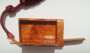 Деревянный подсигарник