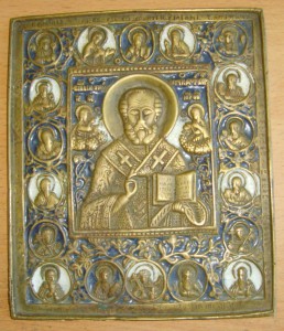 *Меднолитая икона Николай Чудотворец. 2 цв. эмаль.