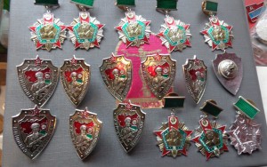 Старший пограннаряда и Отличник Пограничник 2 ст  много 9+9