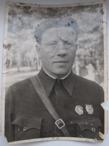 Группа на партизана с БХ-1ст., ОЛ-винт., БКЗ-винт. ...