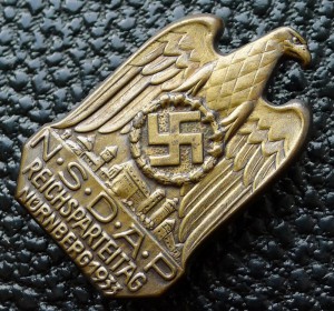 Знак участника имперского партийного съезда в Нюрнберге 1933