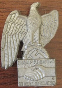 Танковый боевой знак, значек "Мемель" танковые черепа.