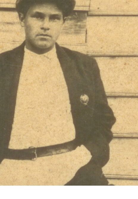 Деревенский КОМБЕД. Что за знак?