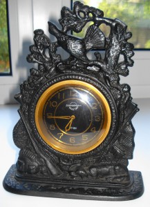 Чугунные часы. Часы охота Касли. Златоустовские часы каминные охота 1955. Часы ,чугун, Златоустовский завод ,охота. Каслинское литье часы.