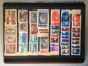 Альбом марок-мини коллекция.