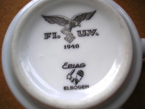 Солонка-перечница Люфтваффе 1942 год