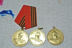 юбилейные медали и немного боевых около 200 шт