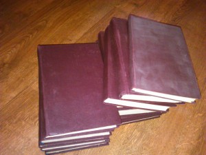 15 антикварных книг