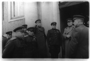 Генералы принимают парад. ГСС