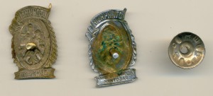 Отличный административный работник, Движенец