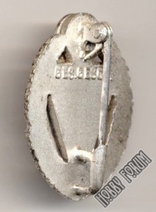 Знаки Национал-социалистического имперского союза фронтовико