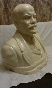 Бюст вождя огрооомный