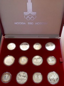 Олимпиада в футляре 28 шт.серебро