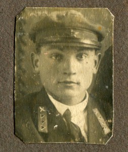 КЗ №66**, Мондвор. 1938 год.Летчик.