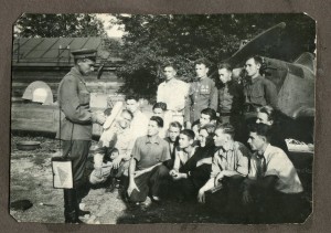 КЗ №66**, Мондвор. 1938 год.Летчик.