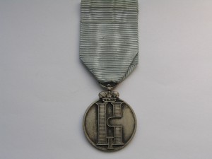 "За Усердие и Помощь" , белое движение.