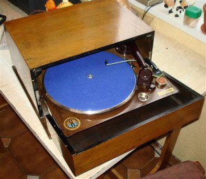 электропатефон Supraphon