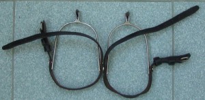 Пара шпор с ремнями