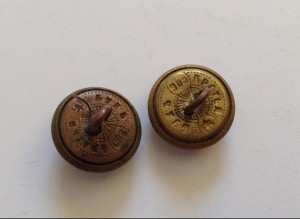 2 Пуговицы с орлом ( Братья Бухъ - СПБ)