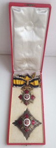 Орден За военные заслуги в коробке ( комплект ). Болгария