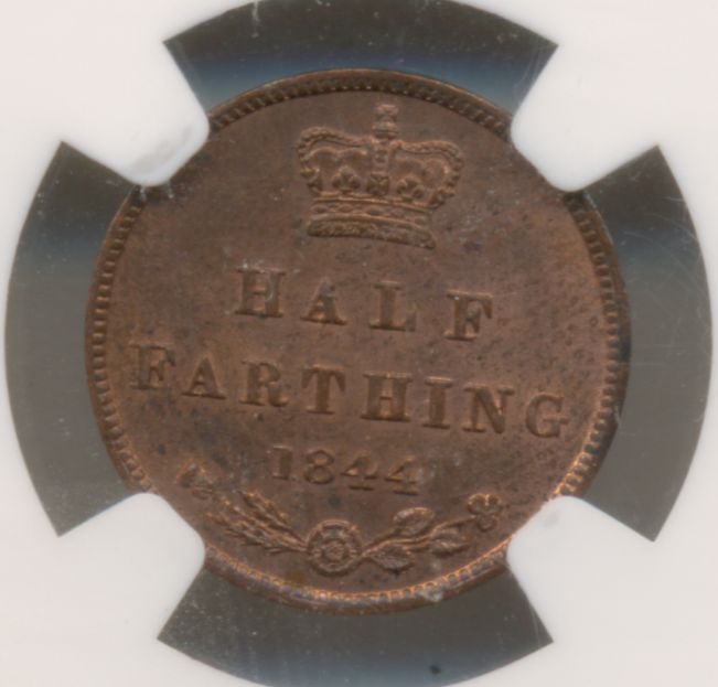 Великобритания: половина фартинга 1844-го в слабе NGC.