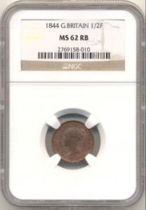 Великобритания: половина фартинга 1844-го в слабе NGC.