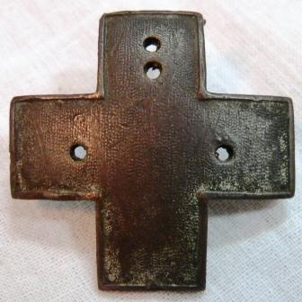 Крест от знака.