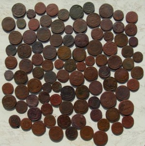 100 медных копаных монет