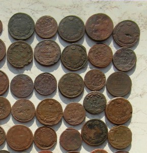 100 медных копаных монет № 2