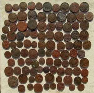 100 медных копаных монет № 2