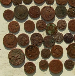 100 медных копаных монет № 2