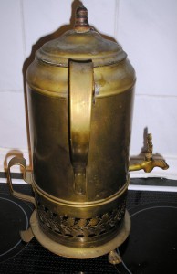 Самовар -бульотка дорожный.