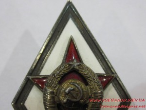 ВА имени Фрунзе, герб на "усах".