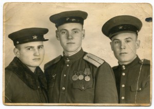 Фото с двумя медалями на квадроколодках