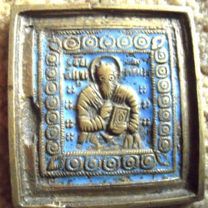 Пластика.