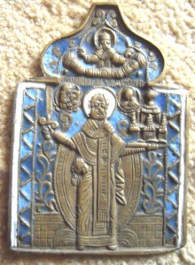 Пластика.