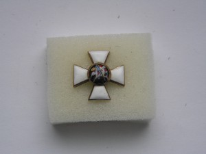 Знак Ордена Св. Георгия Победаносца на оружие.