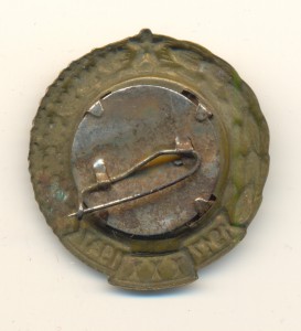 Вожди: 1917-1947. Жесть, краска, металлография. (6506)