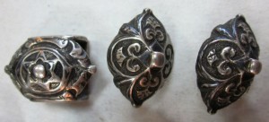 Убор казачьего пояса для ношения кинжала.