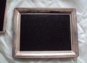 Сигаретница серебро, солидная!