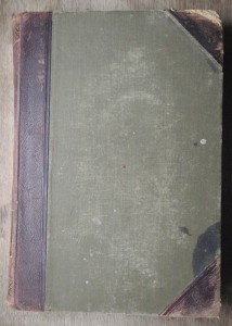 "Книга о лошади"   1911г.   князь С.П. Урусов.  Два тома.