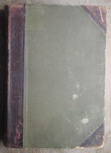 "Книга о лошади"   1911г.   князь С.П. Урусов.  Два тома.