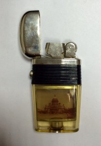 Советская, подарочная, очень красивая зажигалка 1983 года