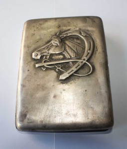 Царский портсигар с конем и подковой 84проба ВЛ не дорого!